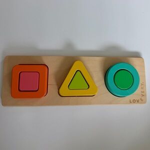 Lovevery Geo Shapes Puzzle from The Realist Play Kit Months 19, 20, 21+ Used
